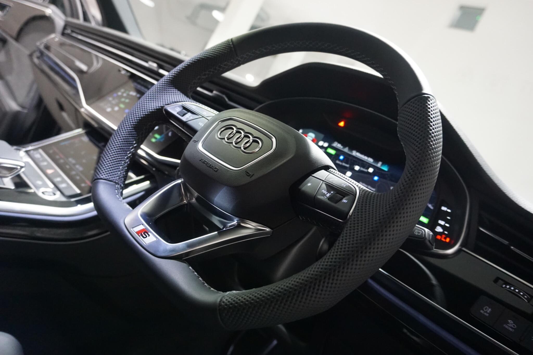 Audi Q7 3.0 TFSI V6 55 Black Edition SUV 5dr Petrol Tiptronic quattro Euro 6 (s/s) (340 ps)